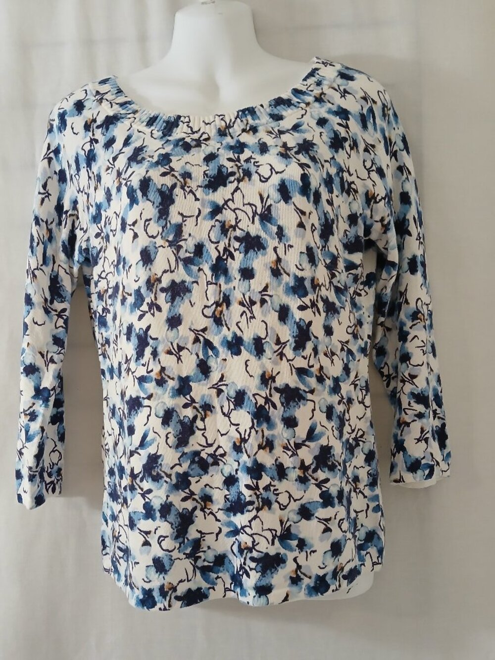White House Black Market Sweater - Blue Floral - Size Small/Medium